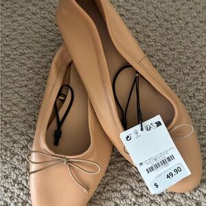Zara Cream Leather Flats with Bow